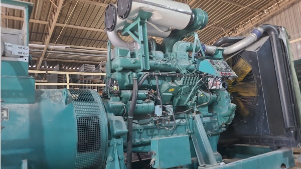 Gerador de Energia Leon Heimer 320 kVA ano 1999