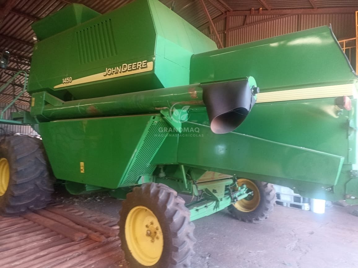 Colheitadeira John Deere 1450 ano 2003