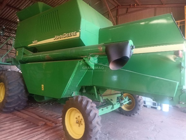 Colheitadeira John Deere 1450 ano 2003