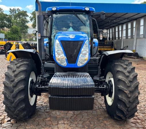 Trator New Holland T7.245 ano 2013 - T7.245 - Máquinas Agrícolas