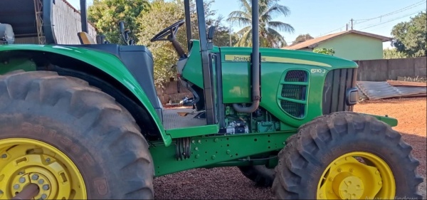 Trator John Deere 6110J ano 2013 - 6110J - Máquinas Agrícolas