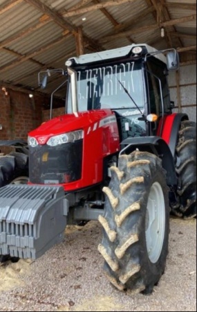 Trator Massey Ferguson MF 6713 ano 2022 - MF 6713 - Máquinas Agrícolas