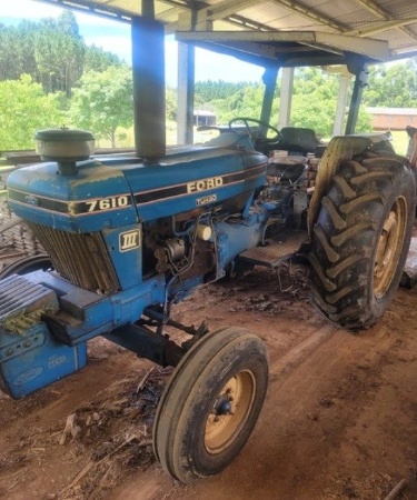 Trator New Holland 7610 ano 1988