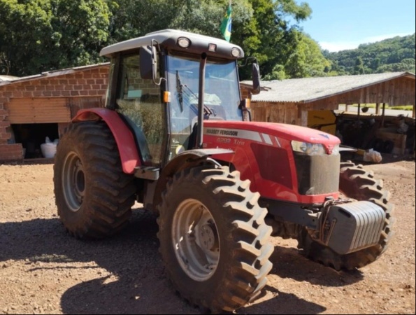 Trator Massey Ferguson MF 4292 ano 2017