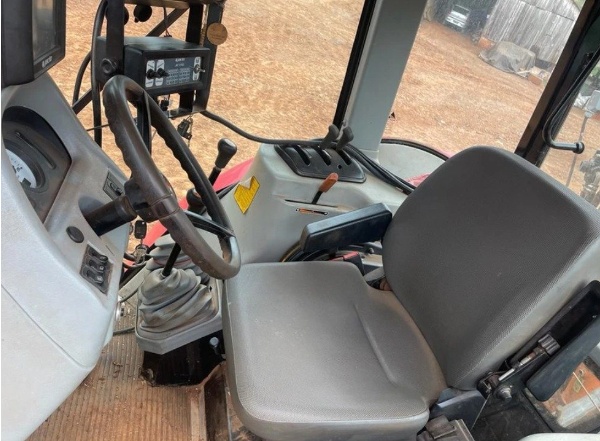 Trator Massey Ferguson MF 4292 ano 2017 - MF 4292 - Máquinas Agrícolas