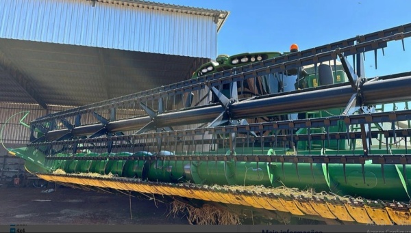 Colheitadeira John Deere S550