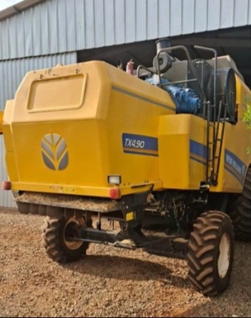 Colheitadeira New Holland TX4.90 ano 2021 - TX4.90 - Máquinas Agrícolas