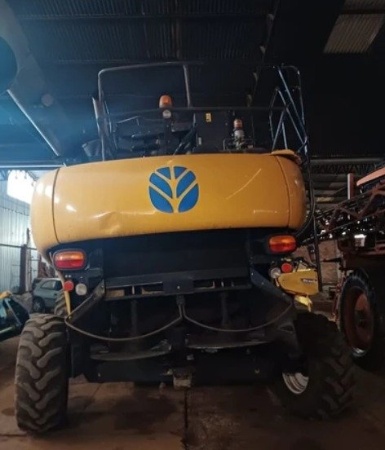 Colheitadeira New Holland CR 6080 ano 2013 - CR 6080 - Máquinas Agrícolas