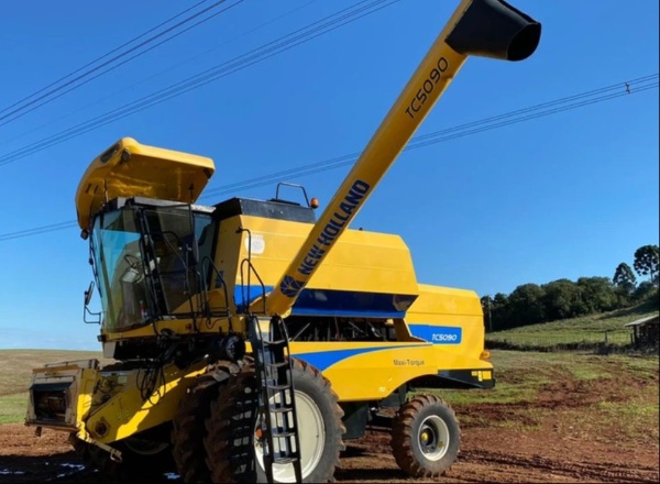 Colheitadeira New Holland TC 5090 ano 2016 - TC 5090 - Máquinas Agrícolas