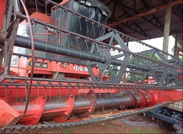 Colheitadeira Ideal 9075 ano 1994