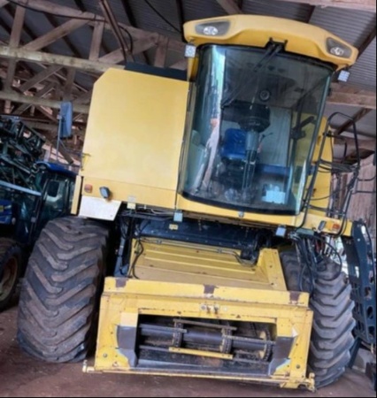 Colheitadeira New Holland TC 5090 ano 2009 - TC 5090 - Máquinas Agrícolas