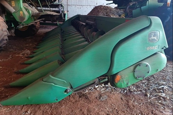 Plataforma John Deere 614c ano 2012