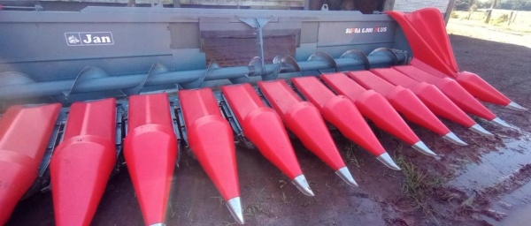 Plataforma Jan Supra 6000 ano 2008