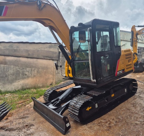 Mini Escavadeira SANY SY75 C ano 2022