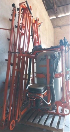 Pulverizador Jacto CONDOR 800 ano 2018