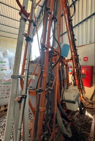 Pulverizador Jacto CONDOR 800 ano 2012