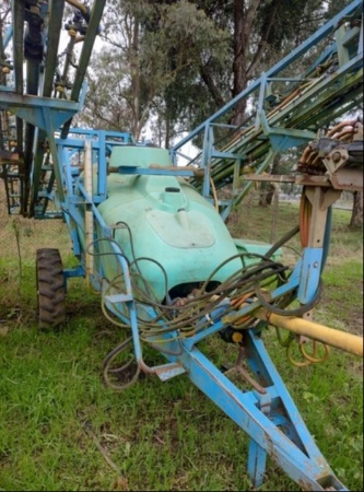 Pulverizador Montana RANGER 2000 ano 2000