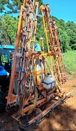 Pulverizador Jacto Condor 800 AM18 ano 2016