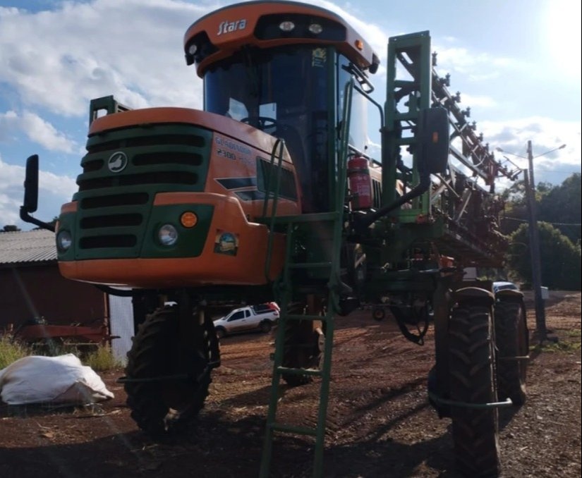 Pulverizador Autopropelido Stara Gladiador 2300 ano 2016