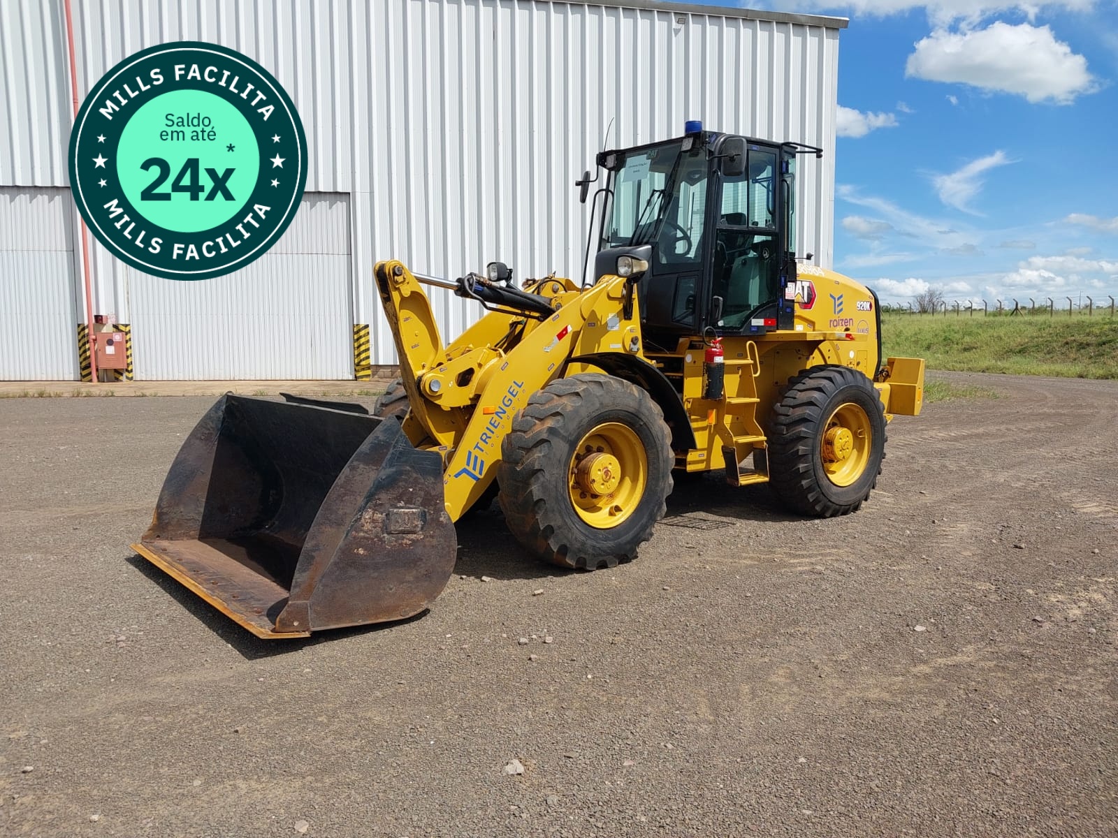 Pá Carregadeira Caterpillar 920K