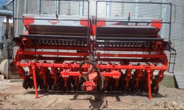 Plantadeira Kuhn SDE 4500 ano 2023 - SDE 4500 - Implementos para Plantio