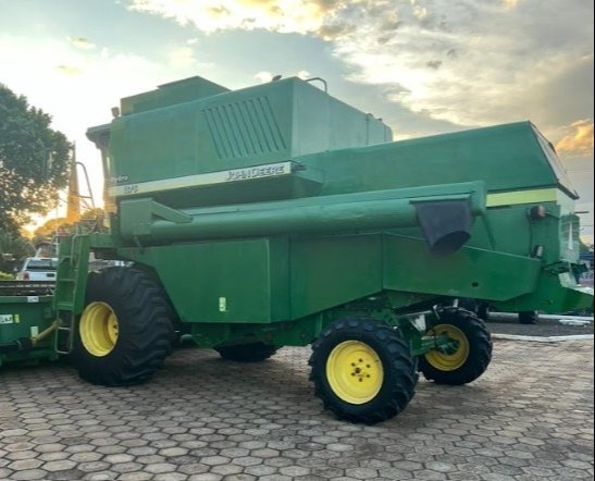 Colheitadeira John Deere 1175 ano 2013