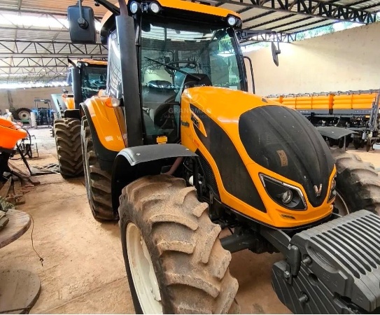 Trator Valtra A134 HiTech ano 2019 - A134 HiTech - Máquinas Agrícolas