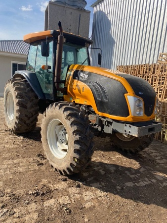 Trator Valtra BM125i ano 2015