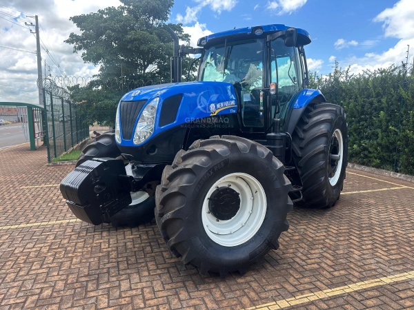 Trator New Holland T7.245 ano 2017