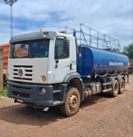 Caminhão Volkswagen 31.280 ano 2015