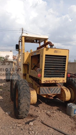 Motoniveladora HUBER WARCO 140 ano 1987
