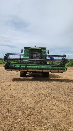 Colheitadeira John Deere 1450 ano 2002