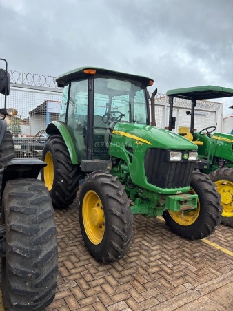 Trator John Deere 5078 E ano 2017