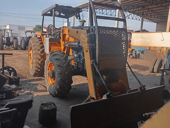 Trator Valmet 985 ano 1984