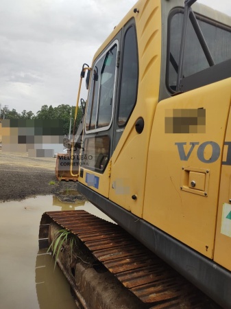 Escavadeira Volvo EC240BLC ano 2012