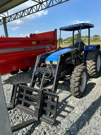 Trator New Holland TT3840 ano 2010
