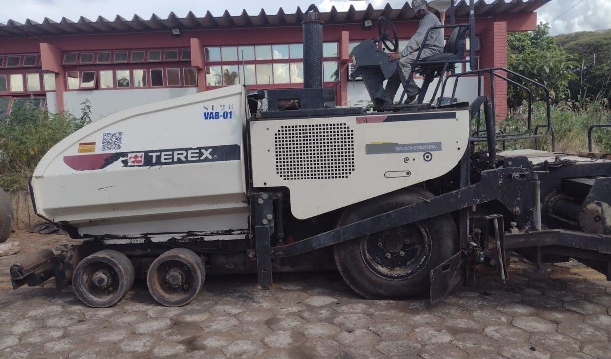 Vibroacabadora Terex VDA 421 ano 2009