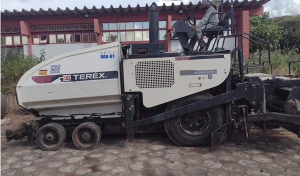 Vibroacabadora Terex VDA 421 ano 2009