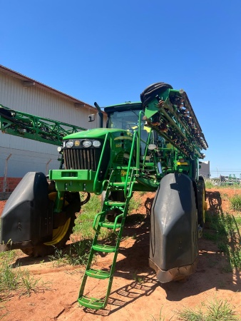 Pulverizador Autopropelido John Deere M4040 ano 2022