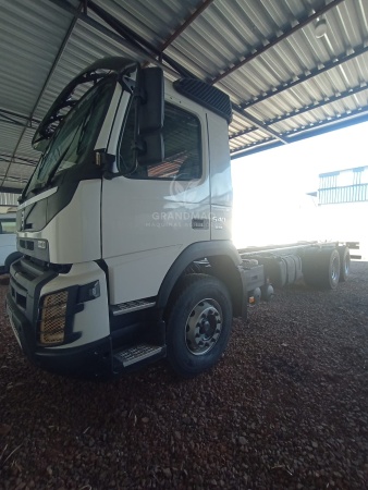 Caminhão Volvo FMX 540 ano 2015