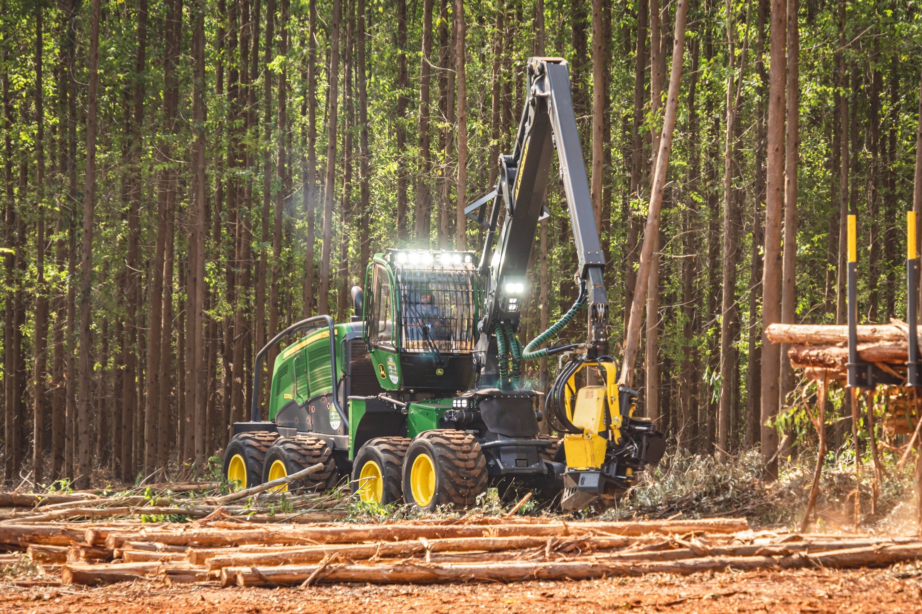 Harvester John Deere 1270G ano 2025