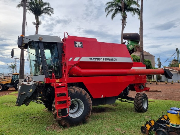 Colheitadeira Massey Ferguson MF 32 SR ano 2015