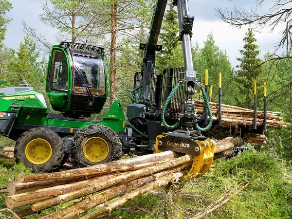 Forwarder John Deere 1010G ano 2025