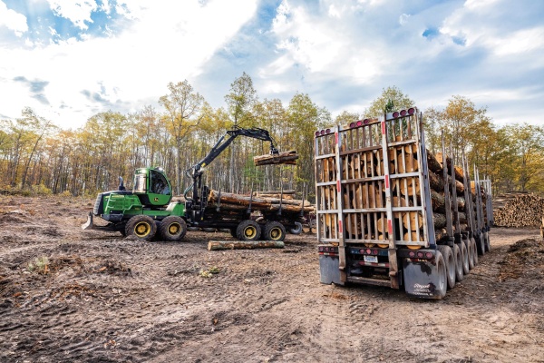 Forwarder John Deere 1510G ano 2025