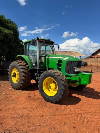 Trator John Deere 6190J ano 2017