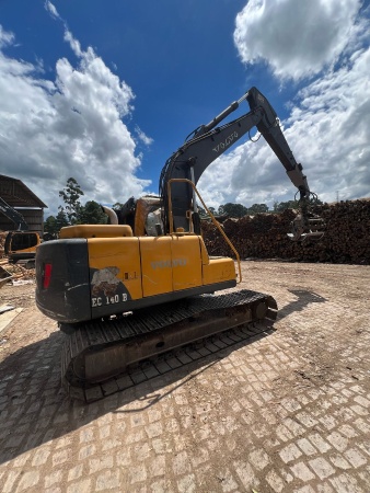 Escavadeira Volvo EC140 BLC ano 2012