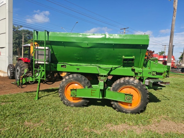 Distribuidor Stara HERCULES 10.000 ano 2009