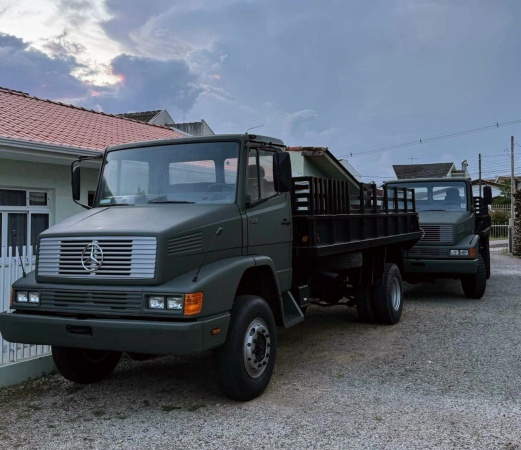 Caminhão Mercedes Benz 1418 ano 1999