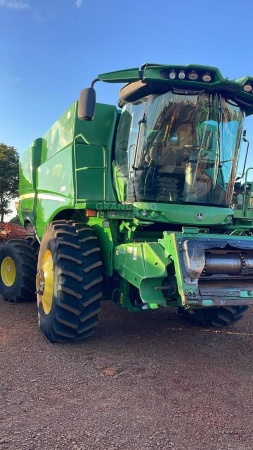 Colheitadeira John Deere S680 ano 2012