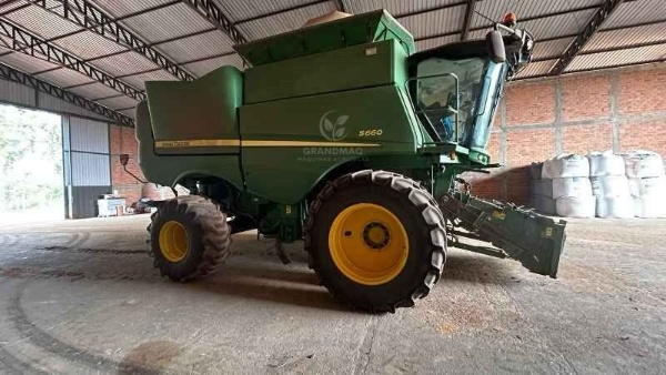 Colheitadeira John Deere S660 ano 2016